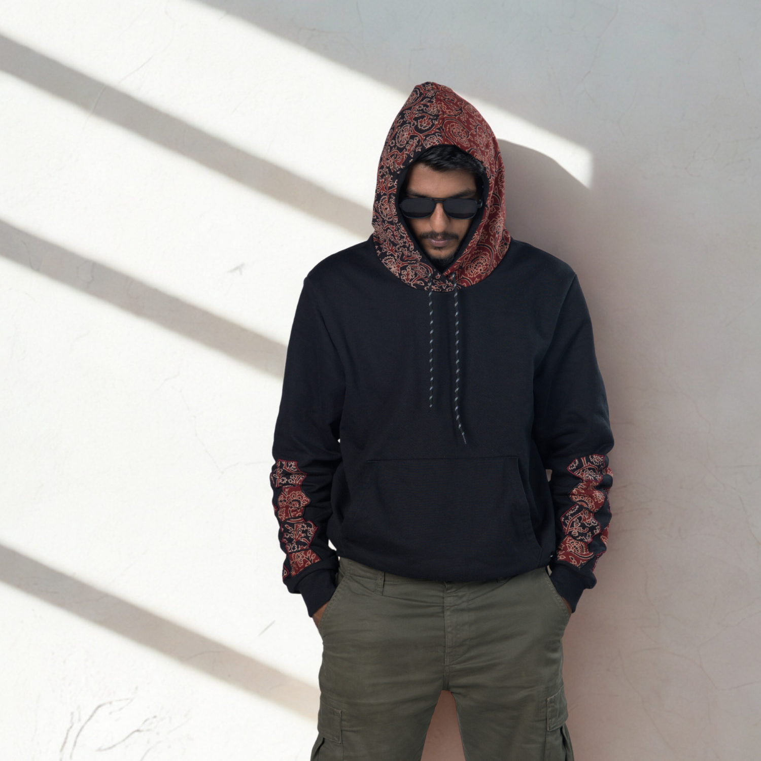 LOHNA Hoodie